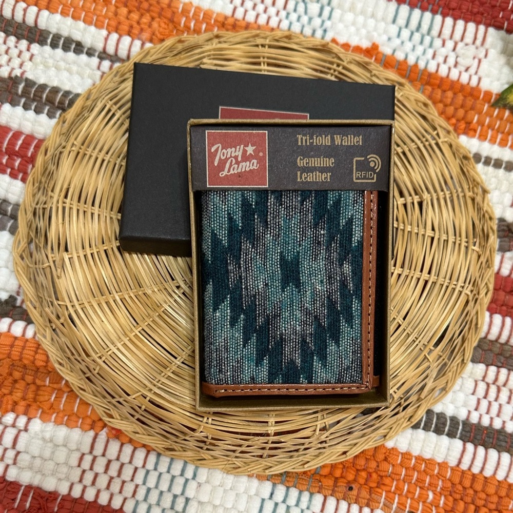 New Tony Lama Tri-Fold Wallet RFID Blue Aztec Canvas Leather Cowboy Western NWT - Picture 14 of 15